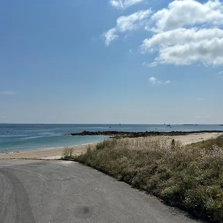 Spacieux Et Clair Proche Des Plages De La Baie Appartamento *