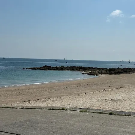 Spacieux Et Clair Proche Des Plages De La Baie Appartamento